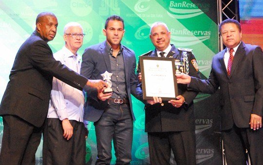 Victor Estrella, el “Atleta del Año” en Santiago